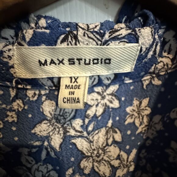 Max Studio Maxi Dress Floral Smocked Waist Tiered Plus Size 1X Blue White Ruffle - Picture 6 of 8